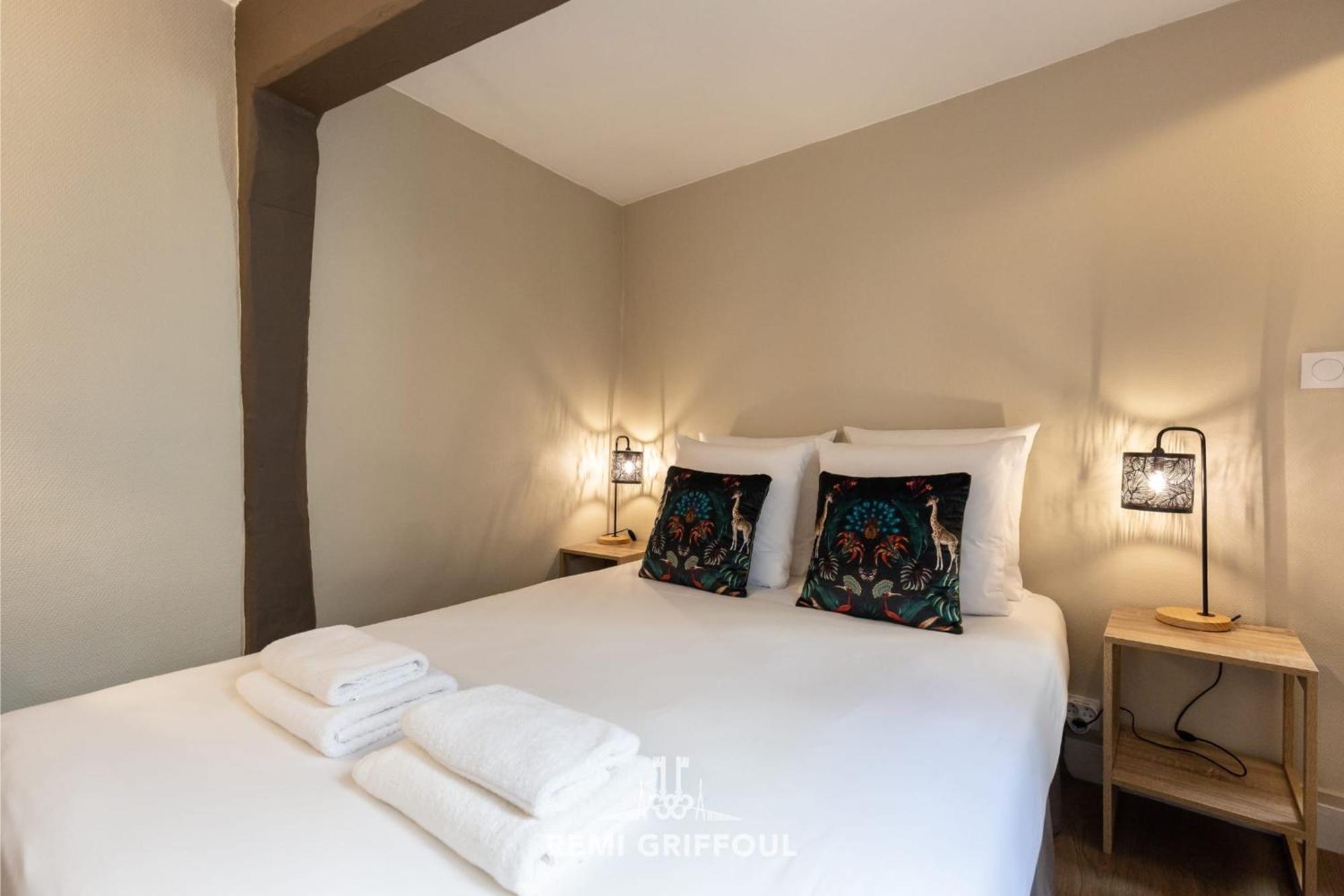 Emeraude Cozy Nest 3 Heart Of Historic District 2 Guests 옹플뢰르 외부 사진
