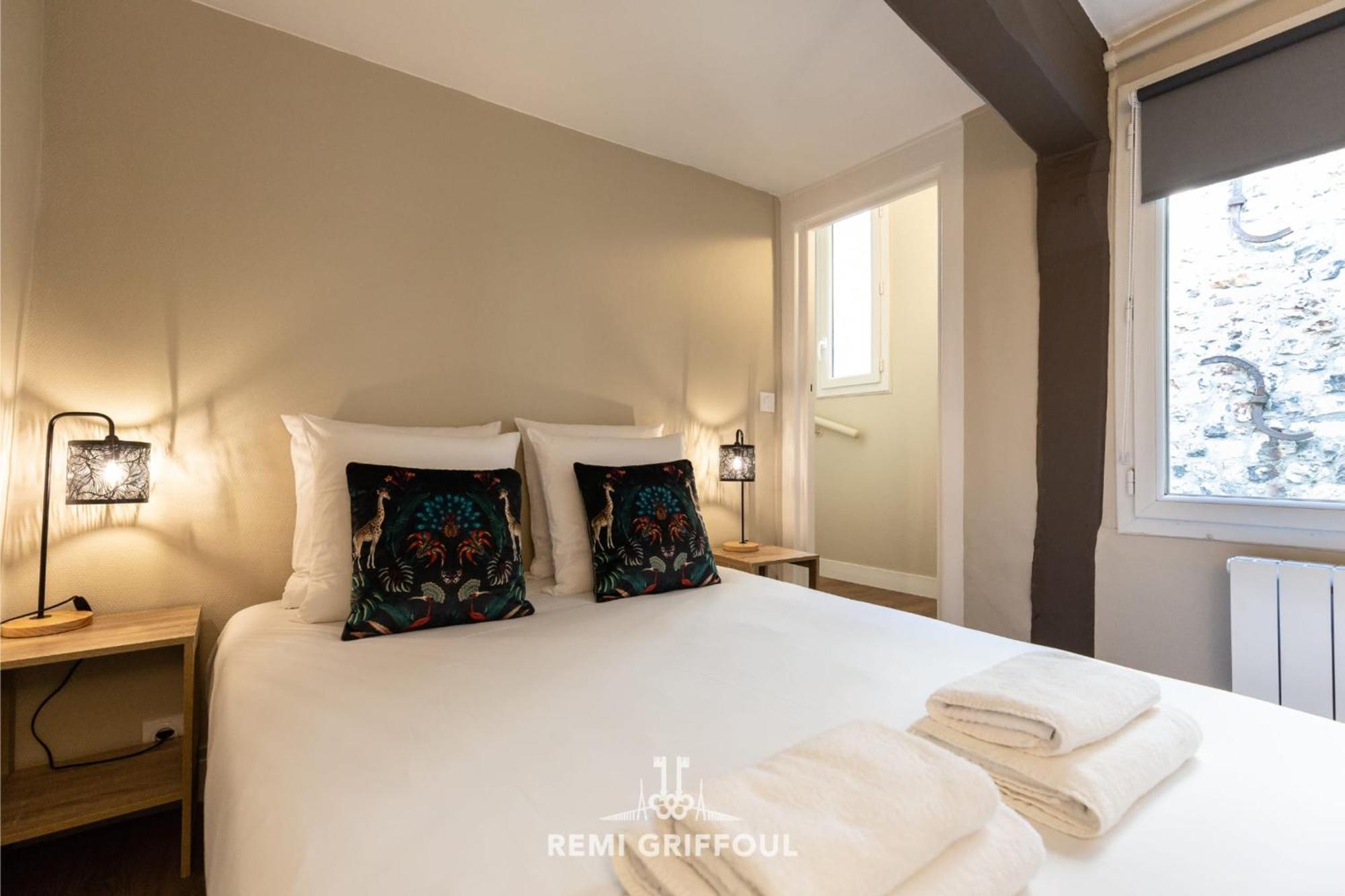 Emeraude Cozy Nest 3 Heart Of Historic District 2 Guests 옹플뢰르 외부 사진